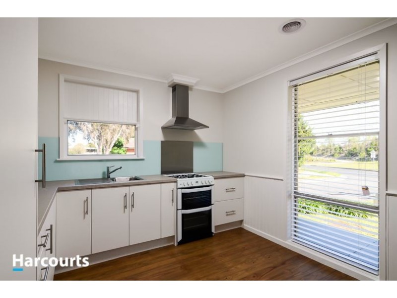 1 Bouvardia Crescent, Frankston North VIC 3200