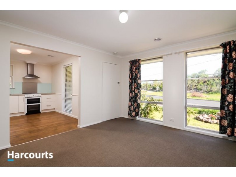 1 Bouvardia Crescent, Frankston North VIC 3200