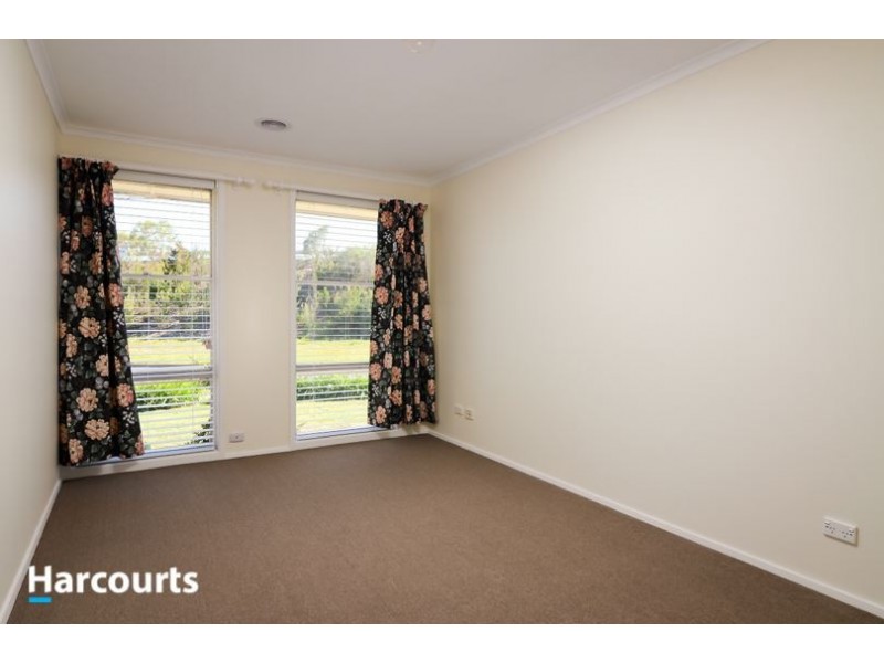 1 Bouvardia Crescent, Frankston North VIC 3200