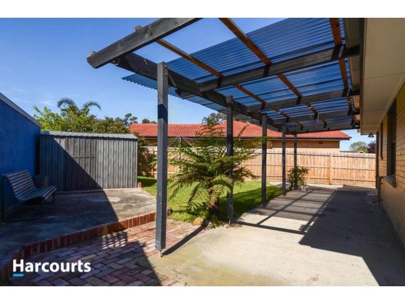 1 Bouvardia Crescent, Frankston North VIC 3200