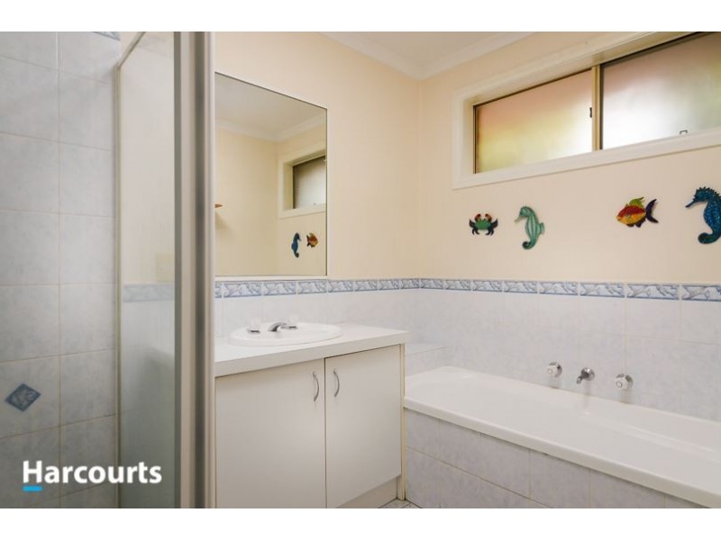4 Elstar Drive, Carrum Downs VIC 3201
