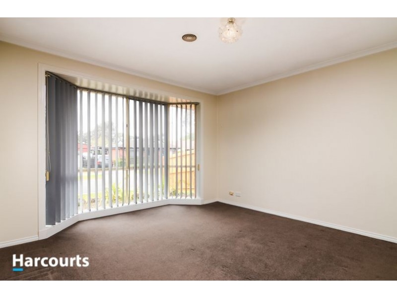 4 Elstar Drive, Carrum Downs VIC 3201