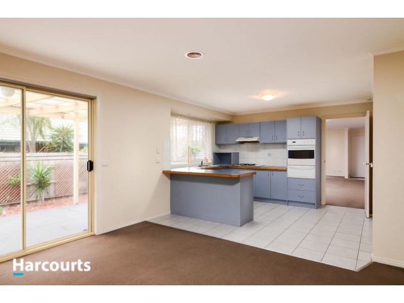 4 Elstar Drive, Carrum Downs VIC 3201