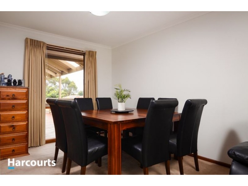 39 Robin Drive, Carrum Downs VIC 3201