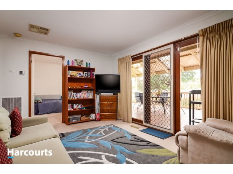 39 Robin Drive, Carrum Downs VIC 3201