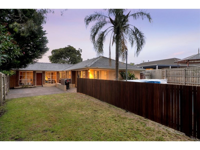 5 Hailes Court, Carrum Downs VIC 3201