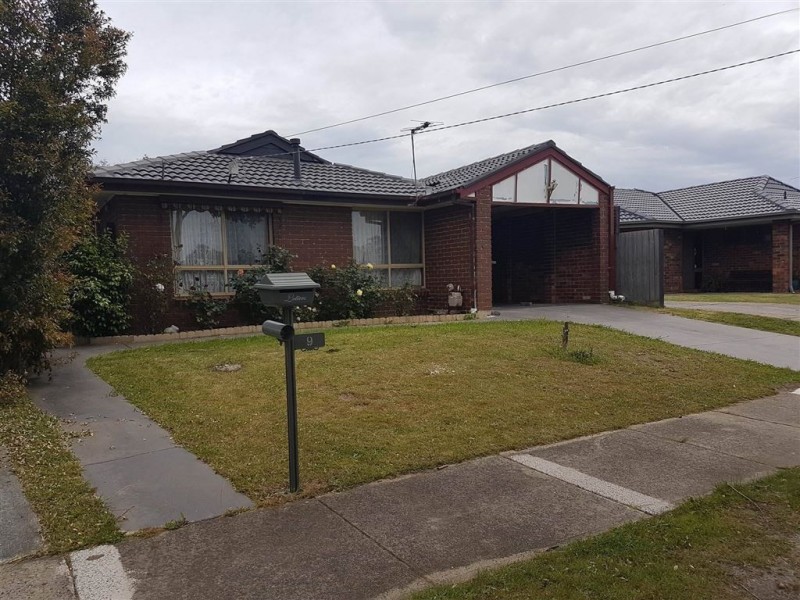9 Kestrel Court, Carrum Downs VIC 3201