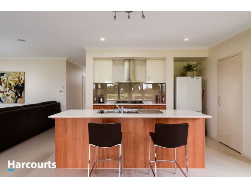 182 Sandhurst Boulevard, Sandhurst VIC 3977