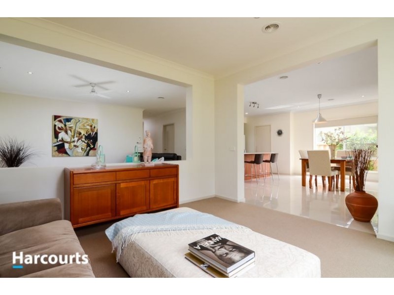 182 Sandhurst Boulevard, Sandhurst VIC 3977