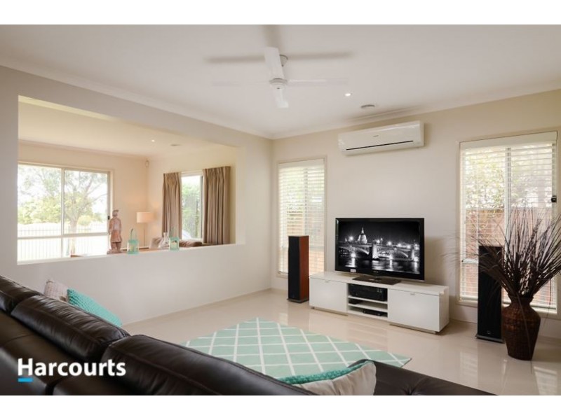 182 Sandhurst Boulevard, Sandhurst VIC 3977