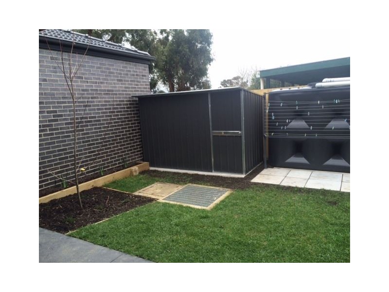 27 Greenwood Drive, Carrum Downs VIC 3201