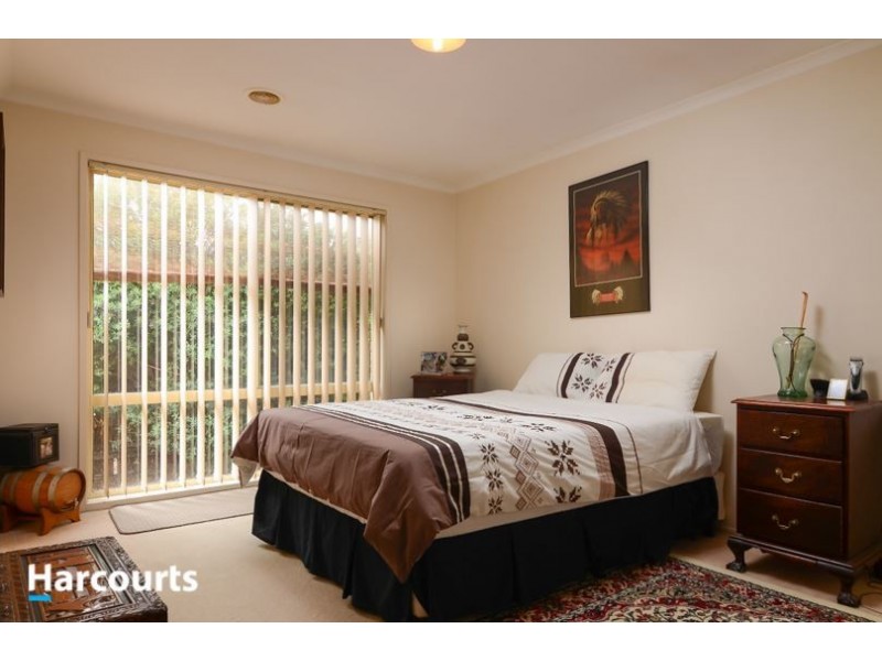 2 Sunrise Court, Carrum Downs VIC 3201