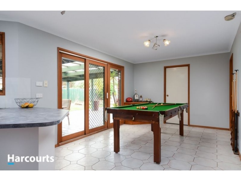 4 Greenslopes Drive, Carrum Downs VIC 3201