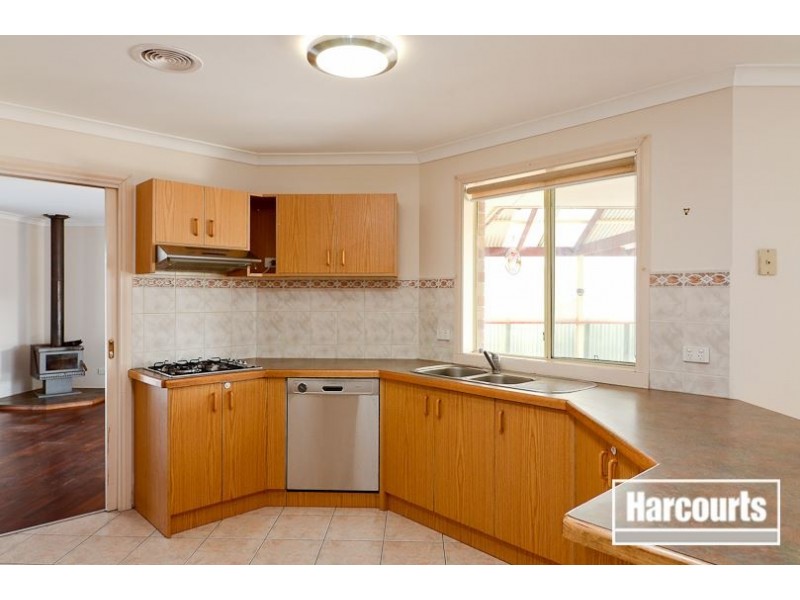 4 Jason Road, Carrum Downs VIC 3201