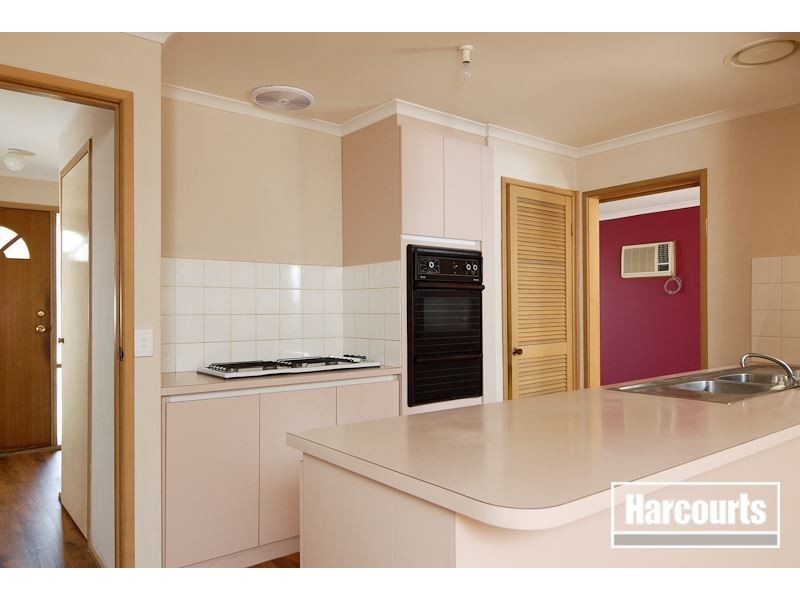 12 Paras Drive, Carrum Downs VIC 3201