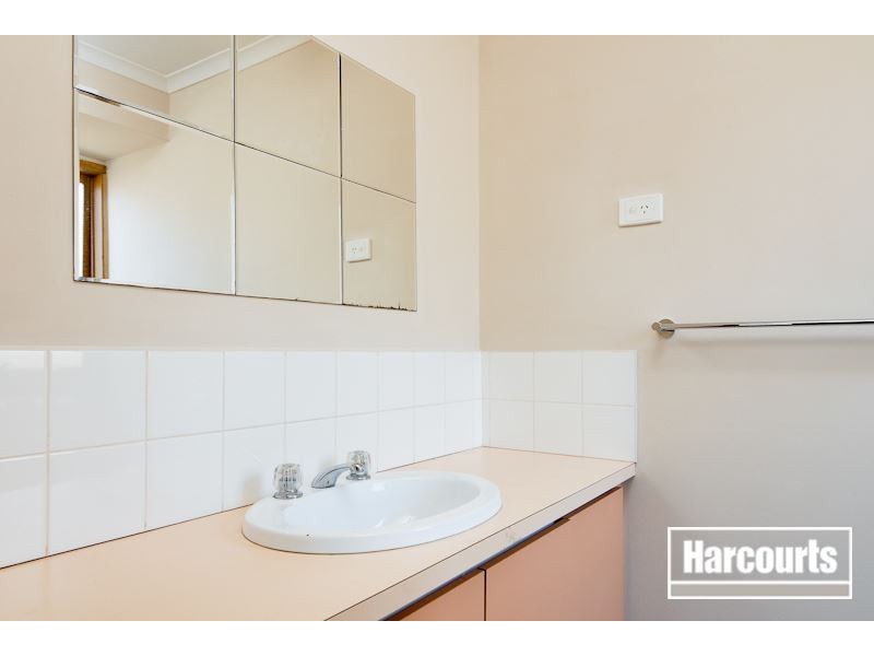 12 Paras Drive, Carrum Downs VIC 3201