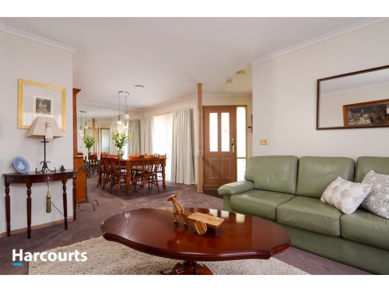 15 Herrington Avenue, Carrum Downs VIC 3201