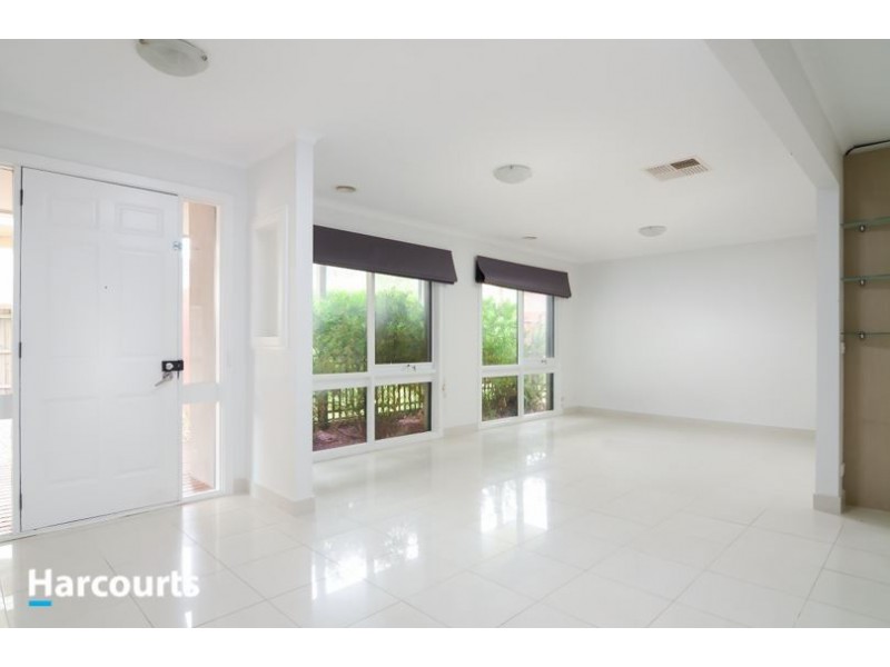 22 Whimbrel Crescent, Carrum Downs VIC 3201