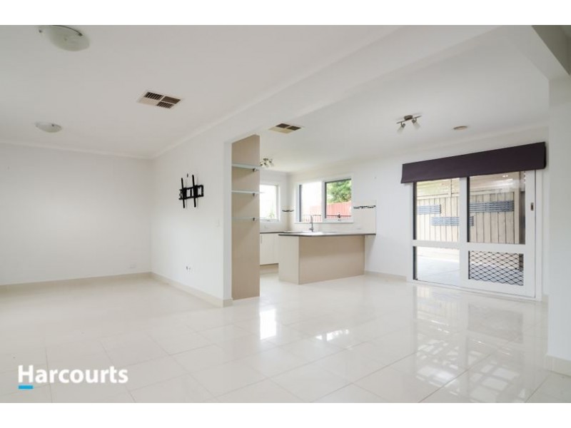 22 Whimbrel Crescent, Carrum Downs VIC 3201