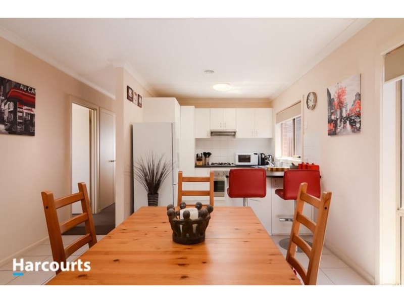 34 Lats Avenue, Carrum Downs VIC 3201