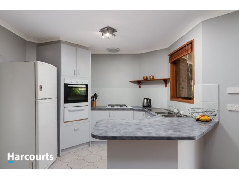 4 Greenslopes Drive, Carrum Downs VIC 3201