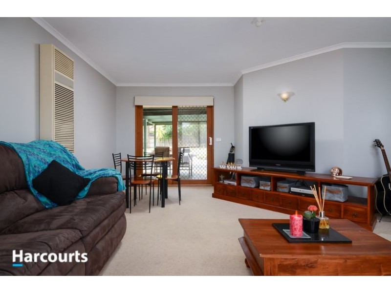 4 Greenslopes Drive, Carrum Downs VIC 3201