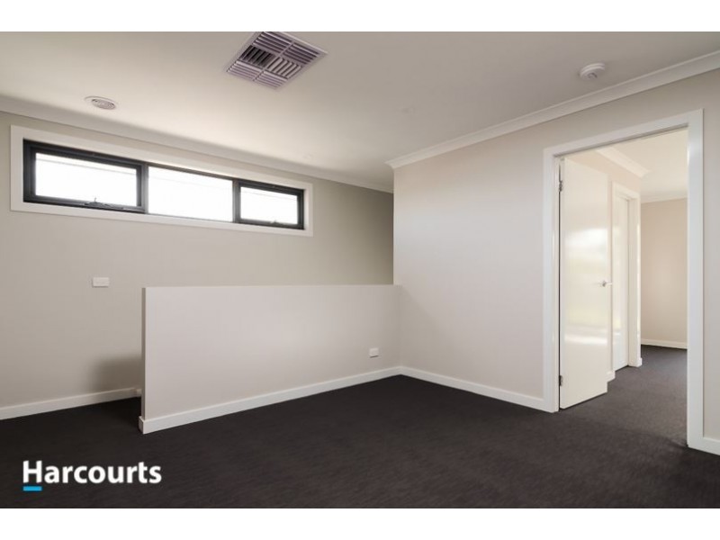 13 Coles Parkway, Carrum Downs VIC 3201