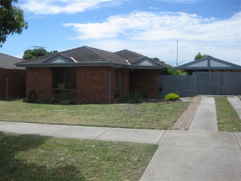 100 Carrumwoods Drive, Carrum Downs VIC 3201