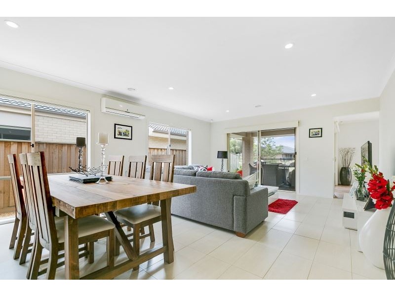 17 Warrego Circuit, Sandhurst VIC 3977