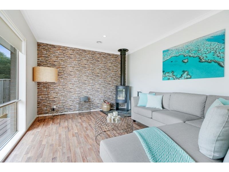 17 Warrego Circuit, Sandhurst VIC 3977