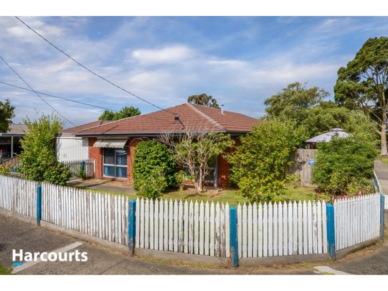 2 Laurel Crescent, Carrum Downs VIC 3201