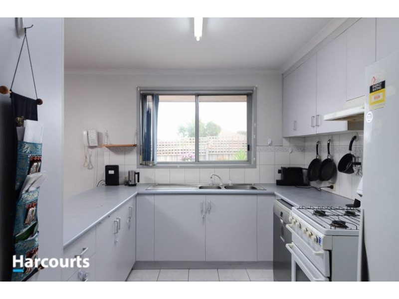 2 Laurel Crescent, Carrum Downs VIC 3201