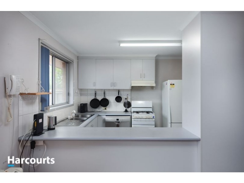 2 Laurel Crescent, Carrum Downs VIC 3201