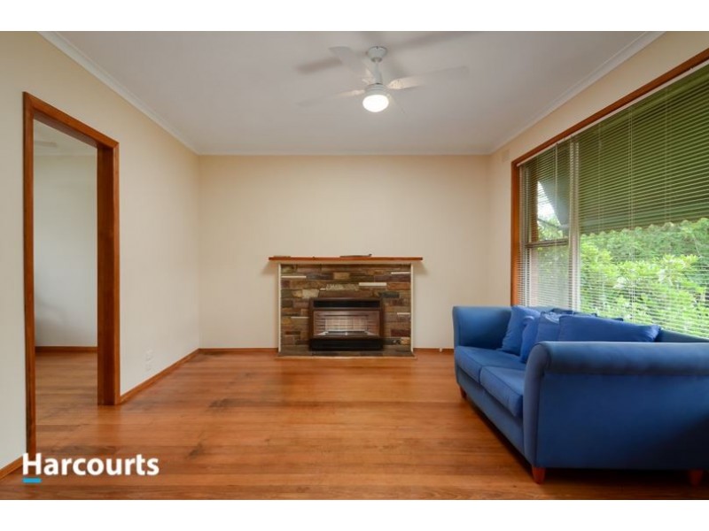 54 Rosemary Crescent, Frankston North VIC 3200