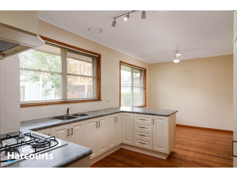 54 Rosemary Crescent, Frankston North VIC 3200