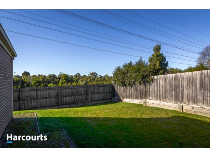 72 Ferndown Drive, Cranbourne VIC 3977