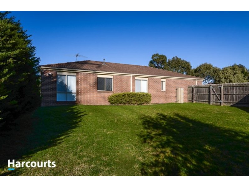 72 Ferndown Drive, Cranbourne VIC 3977