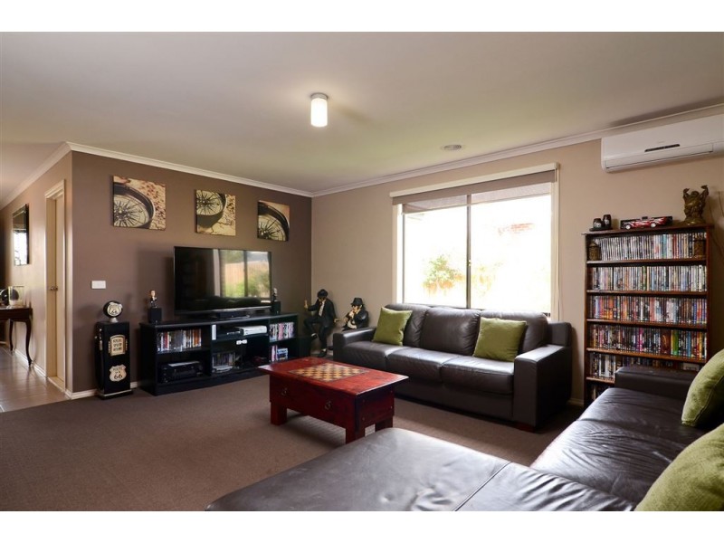 27 Orchard Grove, Tyabb VIC 3913