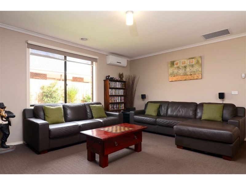27 Orchard Grove, Tyabb VIC 3913