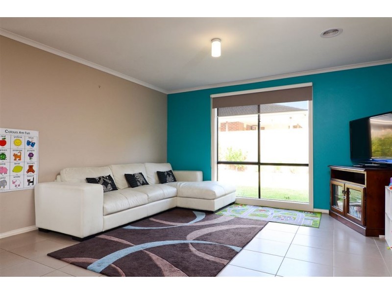 27 Orchard Grove, Tyabb VIC 3913