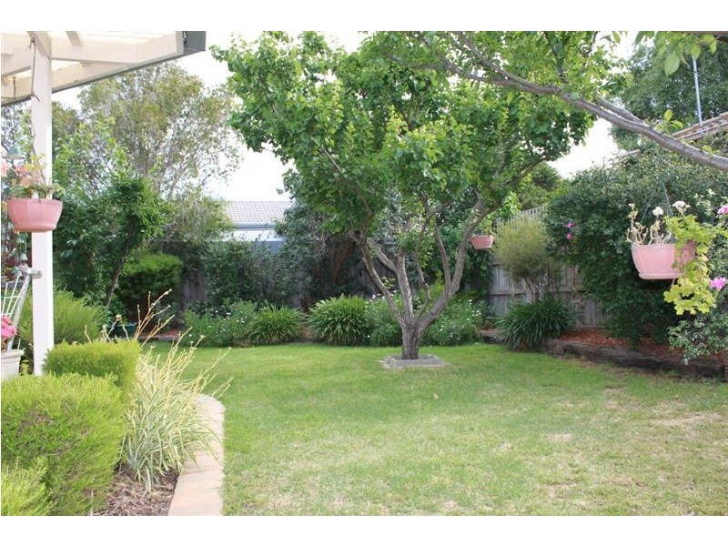 2 Tania Court, Carrum Downs VIC 3201