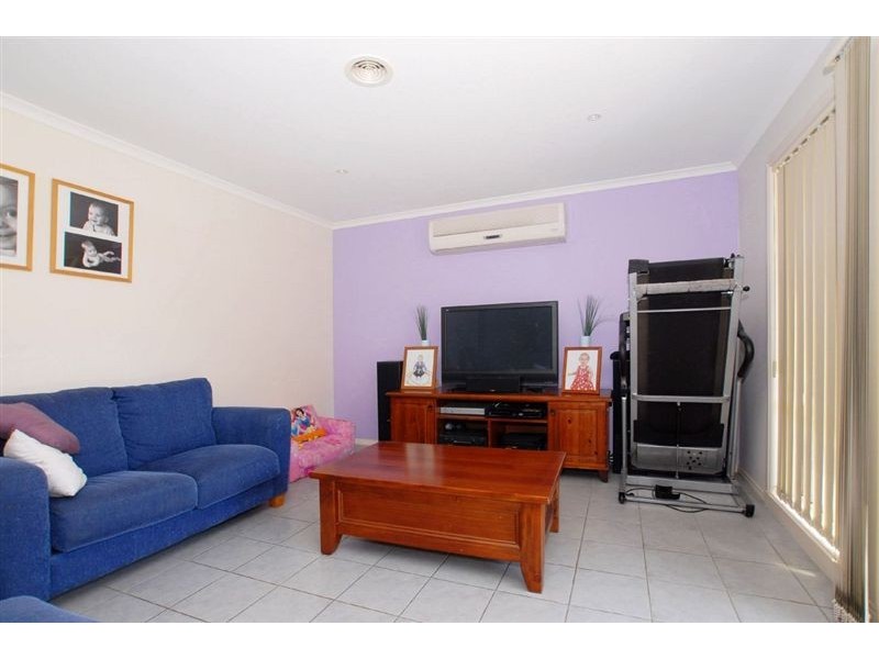 26 Venezia Way, Skye VIC 3977