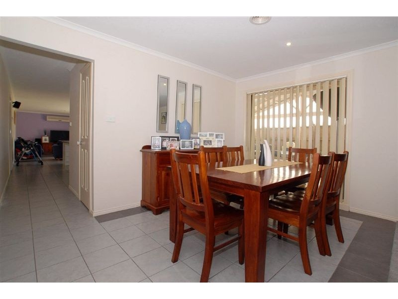 26 Venezia Way, Skye VIC 3977