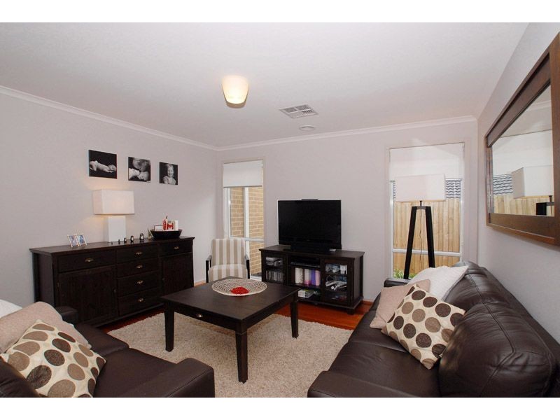 10 Madisson Crescent, Carrum Downs VIC 3201