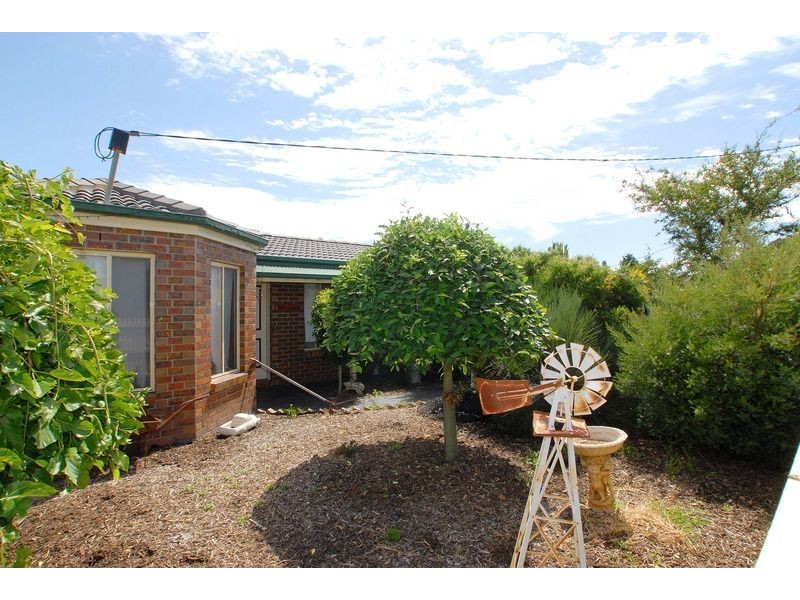 11 Kerrie Anne Court, Skye VIC 3977