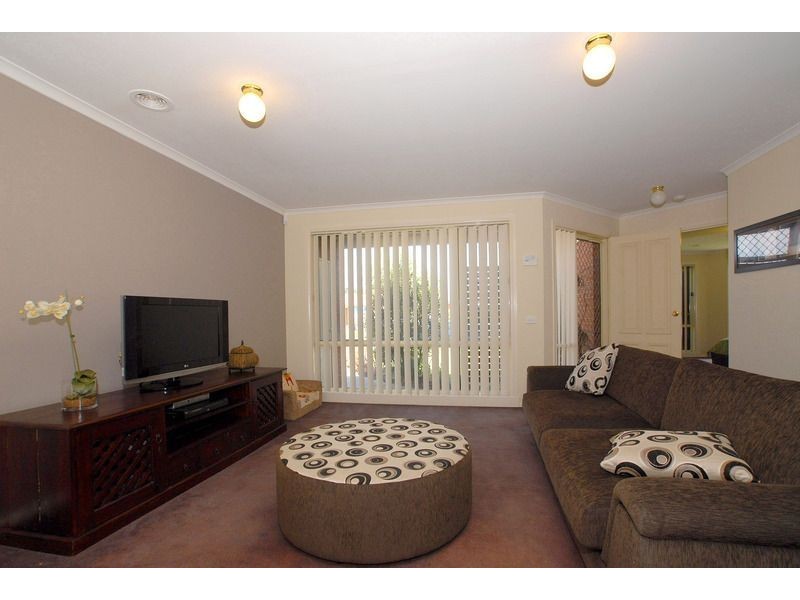 9 Melanie Blair Place, Skye VIC 3977