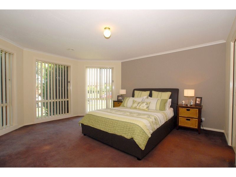 9 Melanie Blair Place, Skye VIC 3977