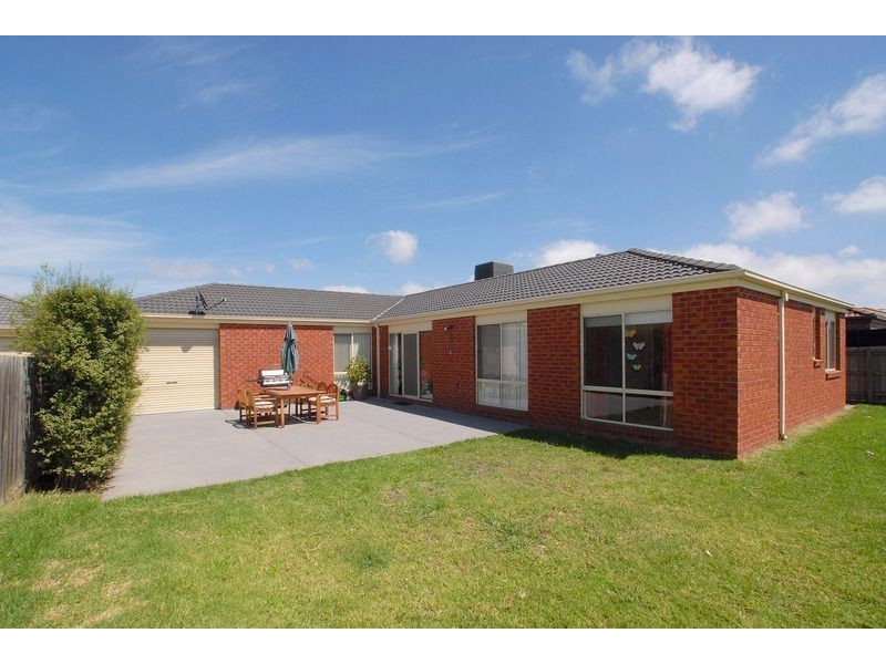 9 Melanie Blair Place, Skye VIC 3977