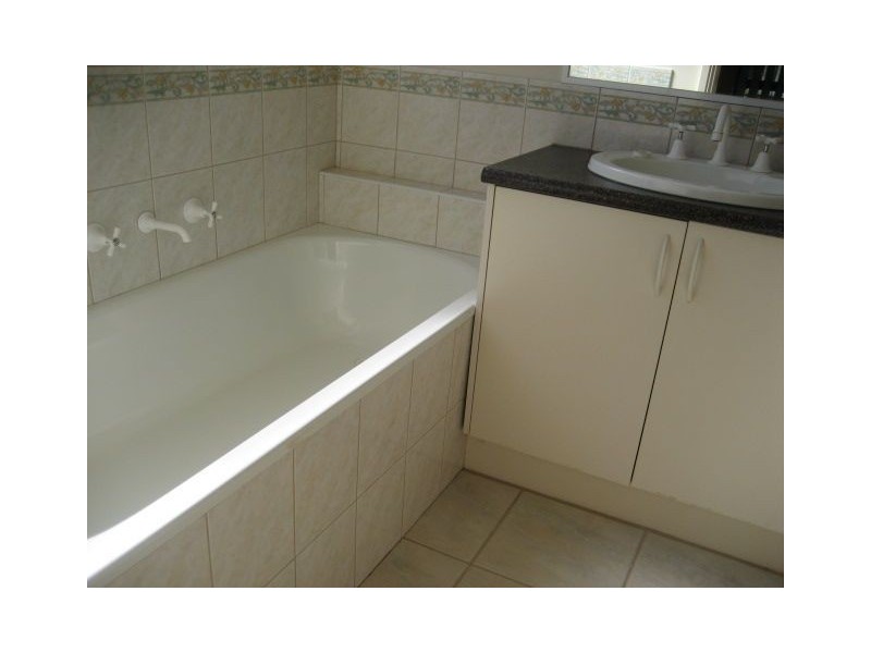 2/15 Jordan Street, Somerville VIC 3912