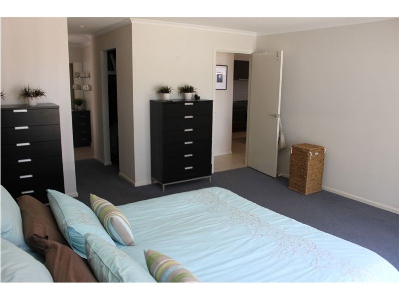 57 Chardonnay Drive, Skye VIC 3977